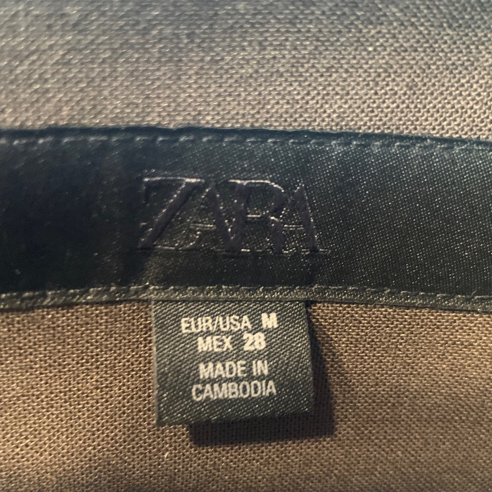 NWOT ZARA BARREL LEG BALLOON LEG PANTS WITH PLEATED DETAIL - Picture 6 of 10